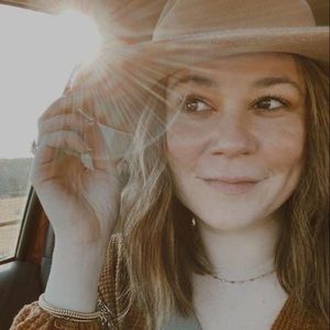 Meet your Posher, Mariah jean